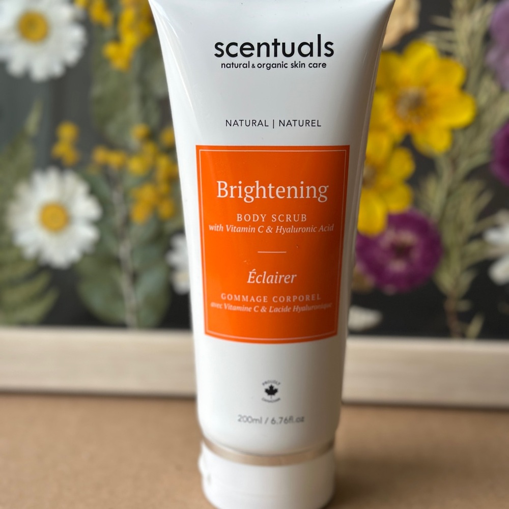 Scentuals Brightening Body Scrub (NIB)
